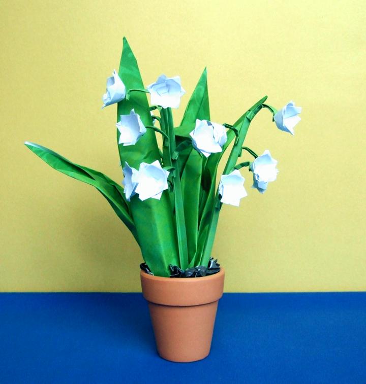 Origami Lily of the Valley flowers