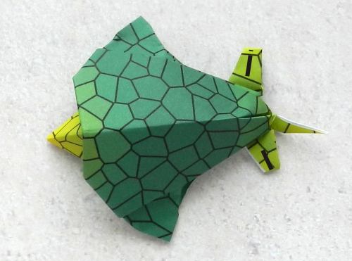uitleg om een dino schildpad van papier te maken
