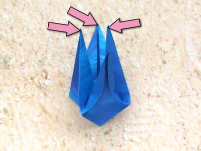 Fold an Origami pointy flower