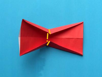 how to make an origami bow