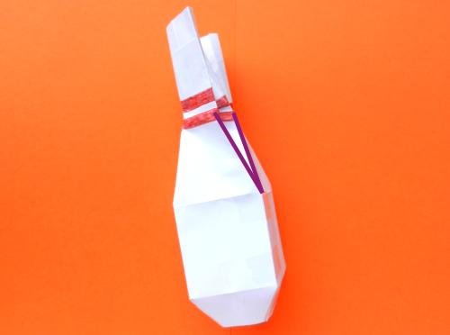 Make paper Origami bowling pins