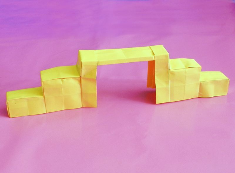 Origami brug van papier