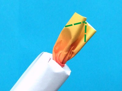 een origami kaars knutselen