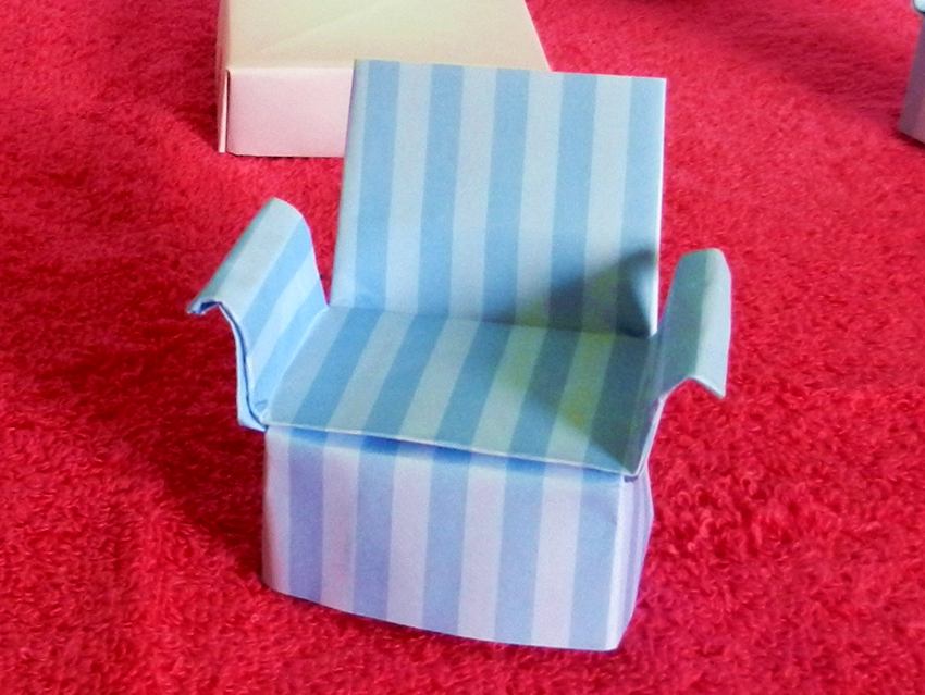 Origami stoel