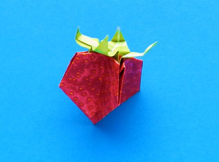 Knalrode Origami Aardbei