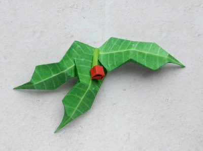 how to craft an origami holly leaf with red berries