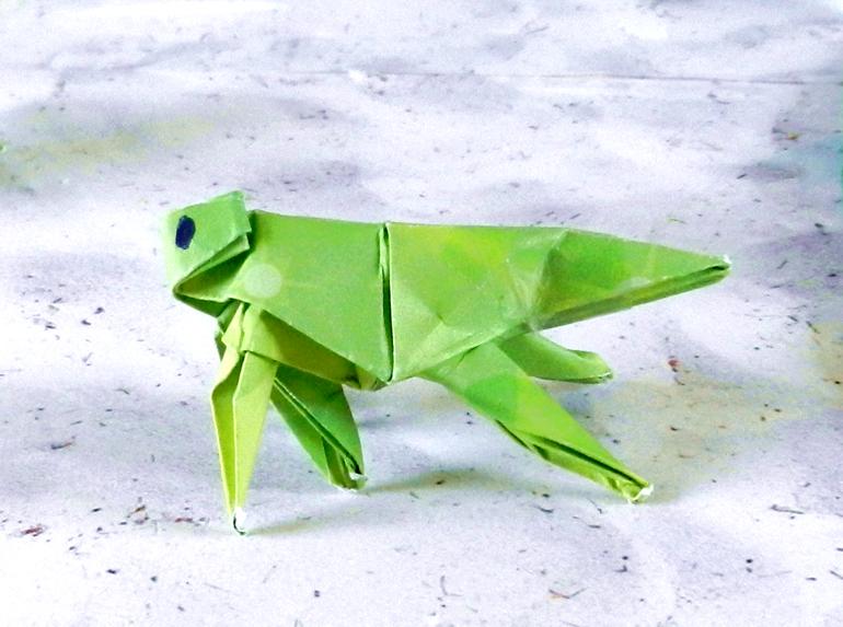 Origami jumping grasshopper