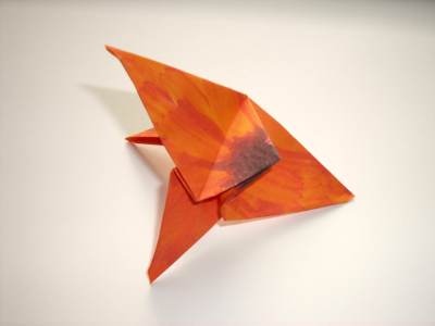 diagrammen voor een oranje origami bloemetje