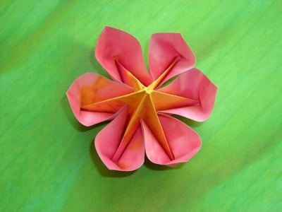 Origami bloem