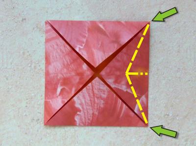 hoe vouw je een roze bloemetje van papier