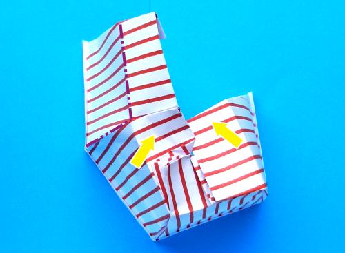 Fold an Origami Popcorn Box