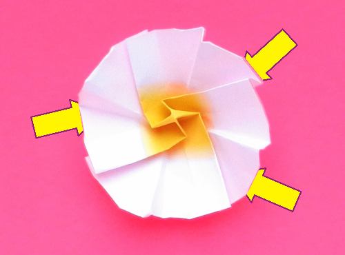 Make Origami Primroses