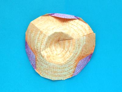 uitleg om een sombrero van papier te maken