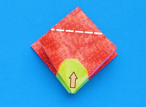 Een aardbeiensorbet maken van papier