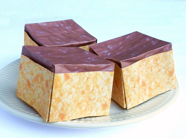 origami sponge cakes with chocolate