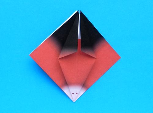 een vampier van gekleurd papier knutselen