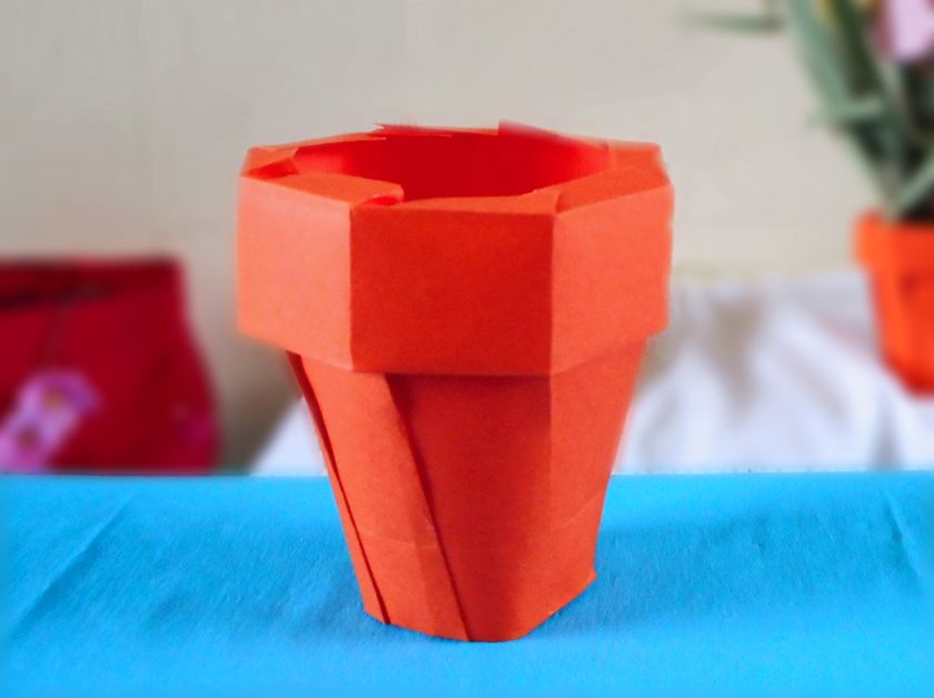 Origami bloempot