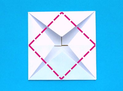 Een Origami Waterlelie vouwen