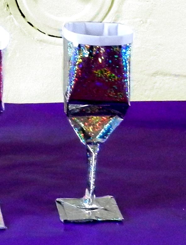 Origami wijnglas