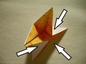 diagram for a yellow origami flower