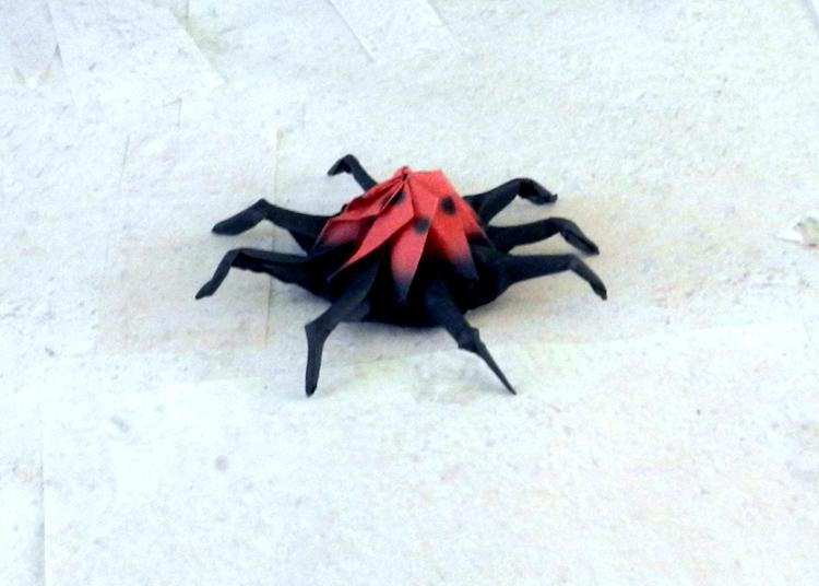 Origami spider