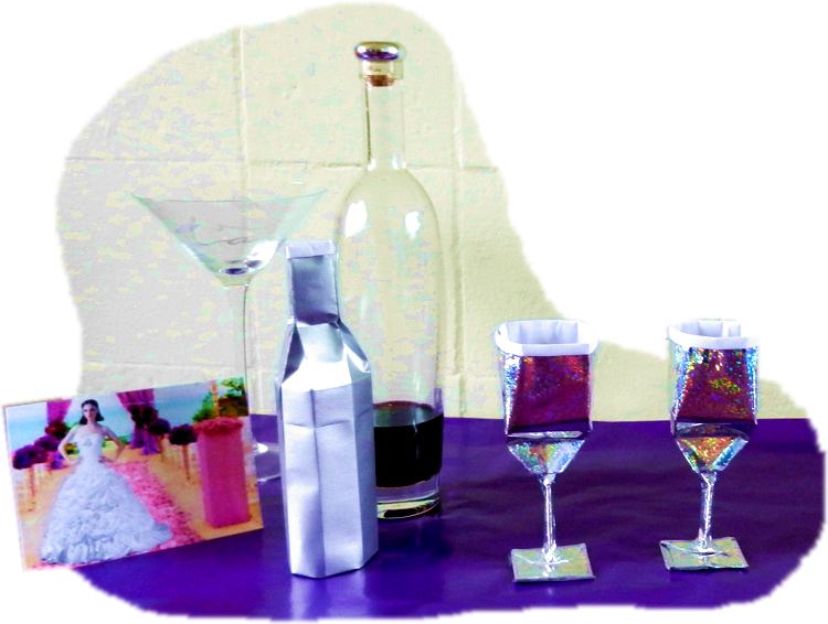 Origami fles en wijnglazen