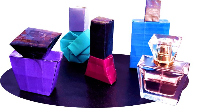 Origami parfumflesjes