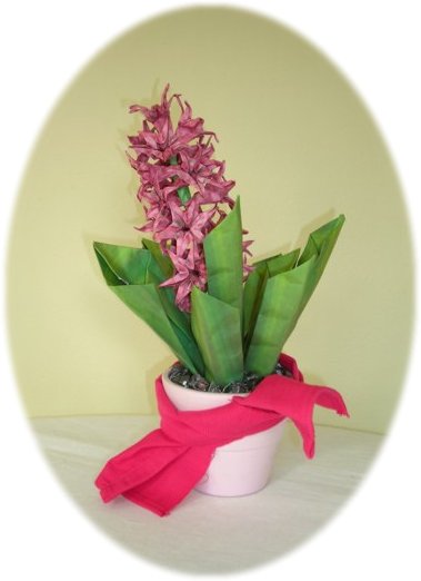 origami hyacinth