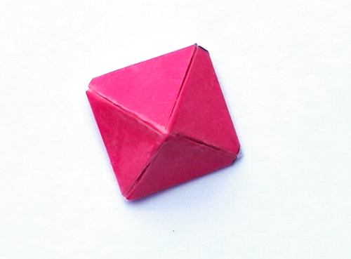Origami pyramid stud