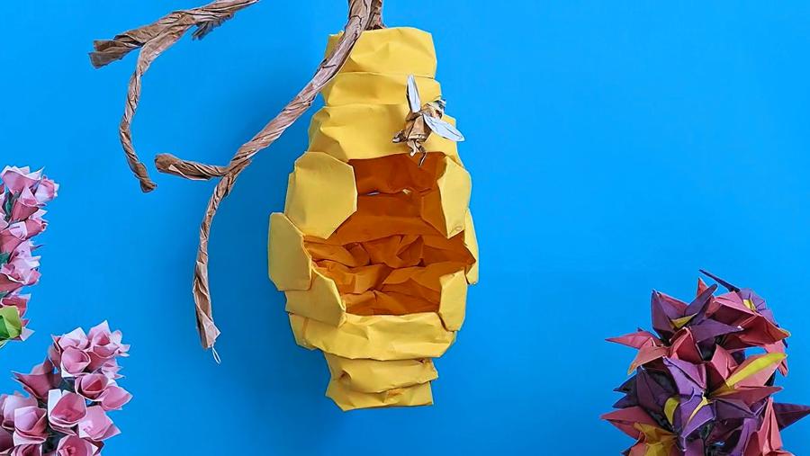 Bijenkorf van papier