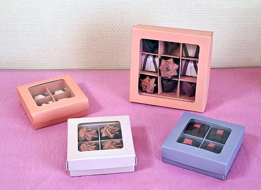 Bonbons in vierkante doosjes