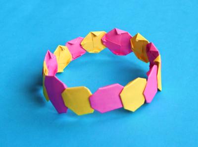 gekleurde origami armband