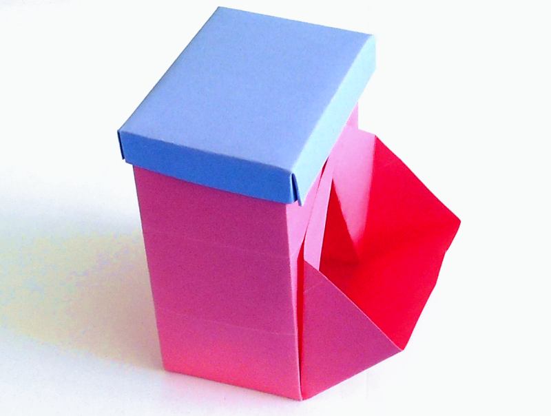 Origami snoep dispenser