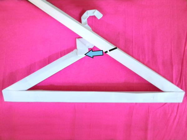 Make Origami clothes hangers