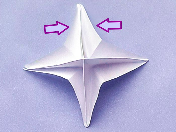 Origami Bloem Stud maken