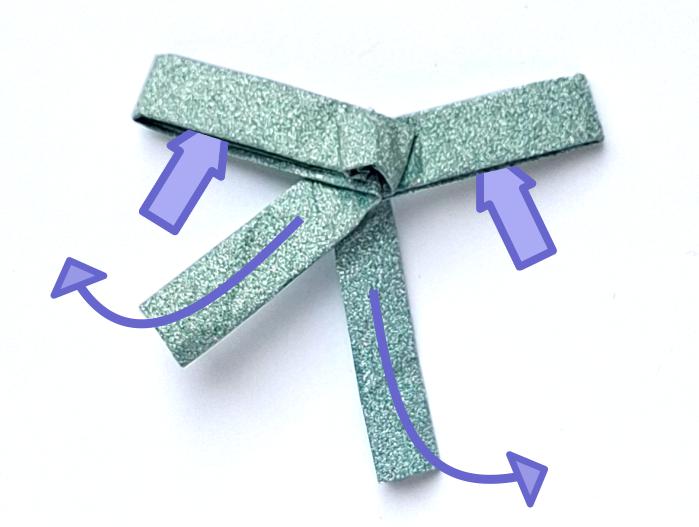 Origami strikje vouwen