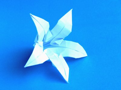 Origami Lelie