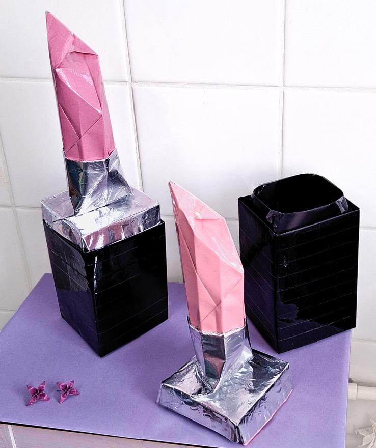 Origami lippenstift doosjes
