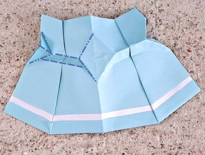 Origami poppenjurk maken