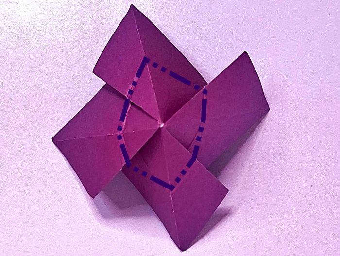 Origami bloemenjurk maken