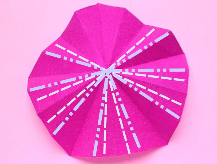Make pink paper glitter flowers