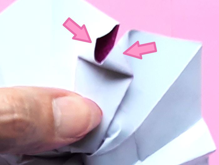 Make pink paper glitter flowers