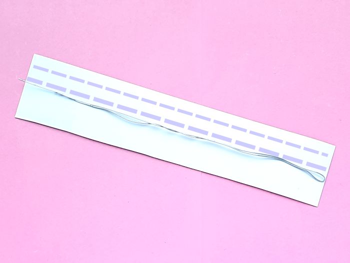 Make pink paper glitter flowers