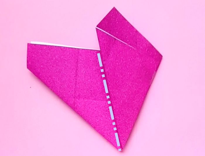 Make pink paper glitter flowers