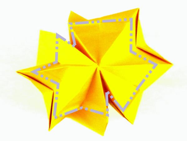 Fold an Origami Queens crown