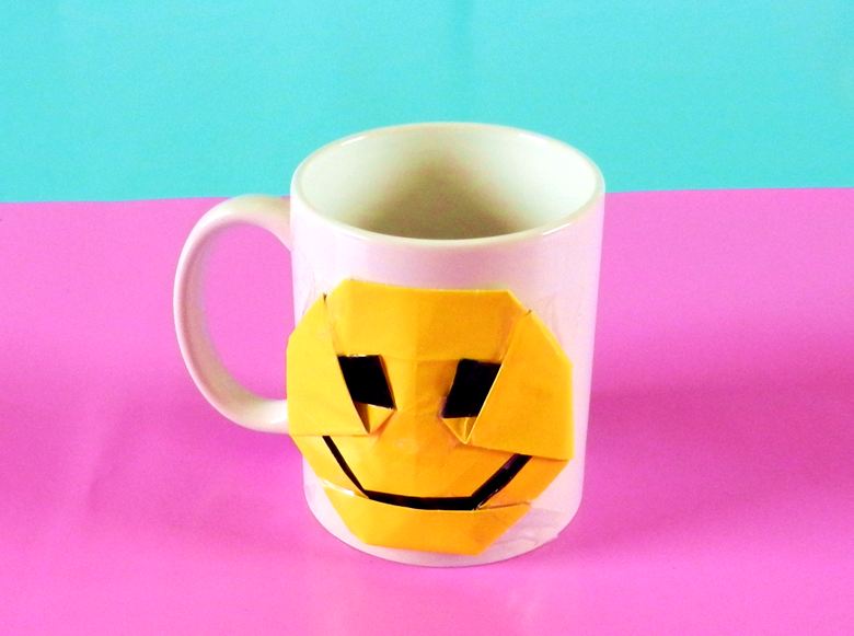 Mug with smiley face