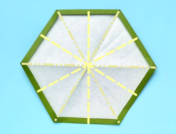 Make paper Snowflake Flowers Make paper Snowflake Flowers