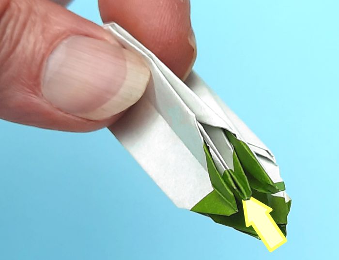 Make paper Snowflake Flowers Make paper Snowflake Flowers