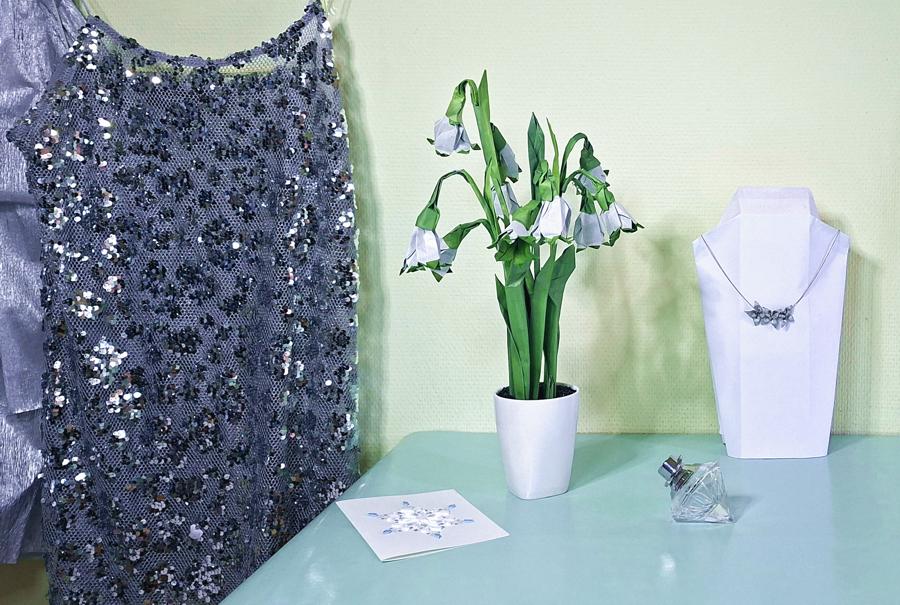 Interior with Origami Flowers Interior with Origami Flowers