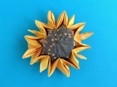 Origami sunflower